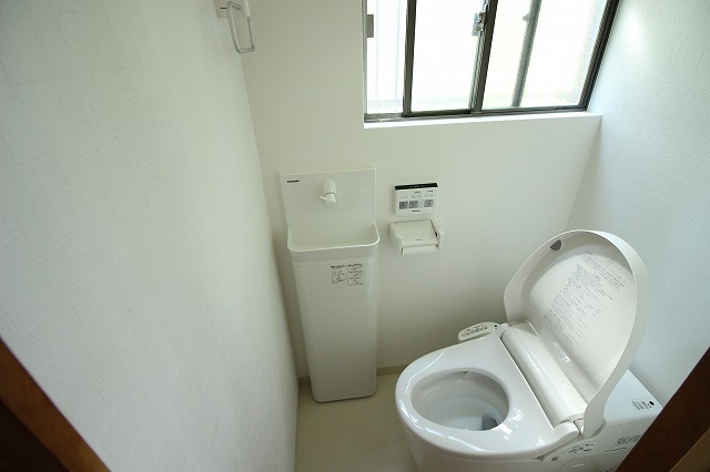 トイレリフォーム | トイレ改装・和室クロス貼 京都市南区