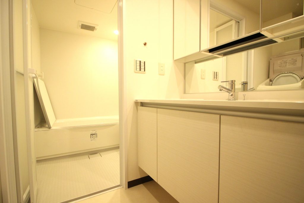 朝の時間がもっと楽しい上質モデルの洗面台　京都市伏見区